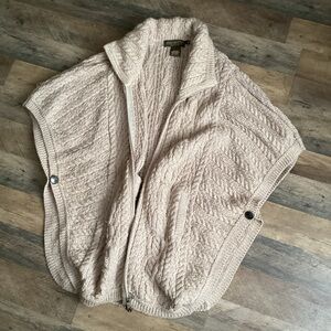 Inis Crafts merino wool Shawl